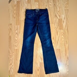 Women's Levi Strauss Slimming Boot Jeans Size 31